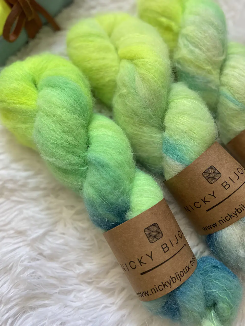 Clarita Tipo Mohair - Trilogía del Fluorescente 3