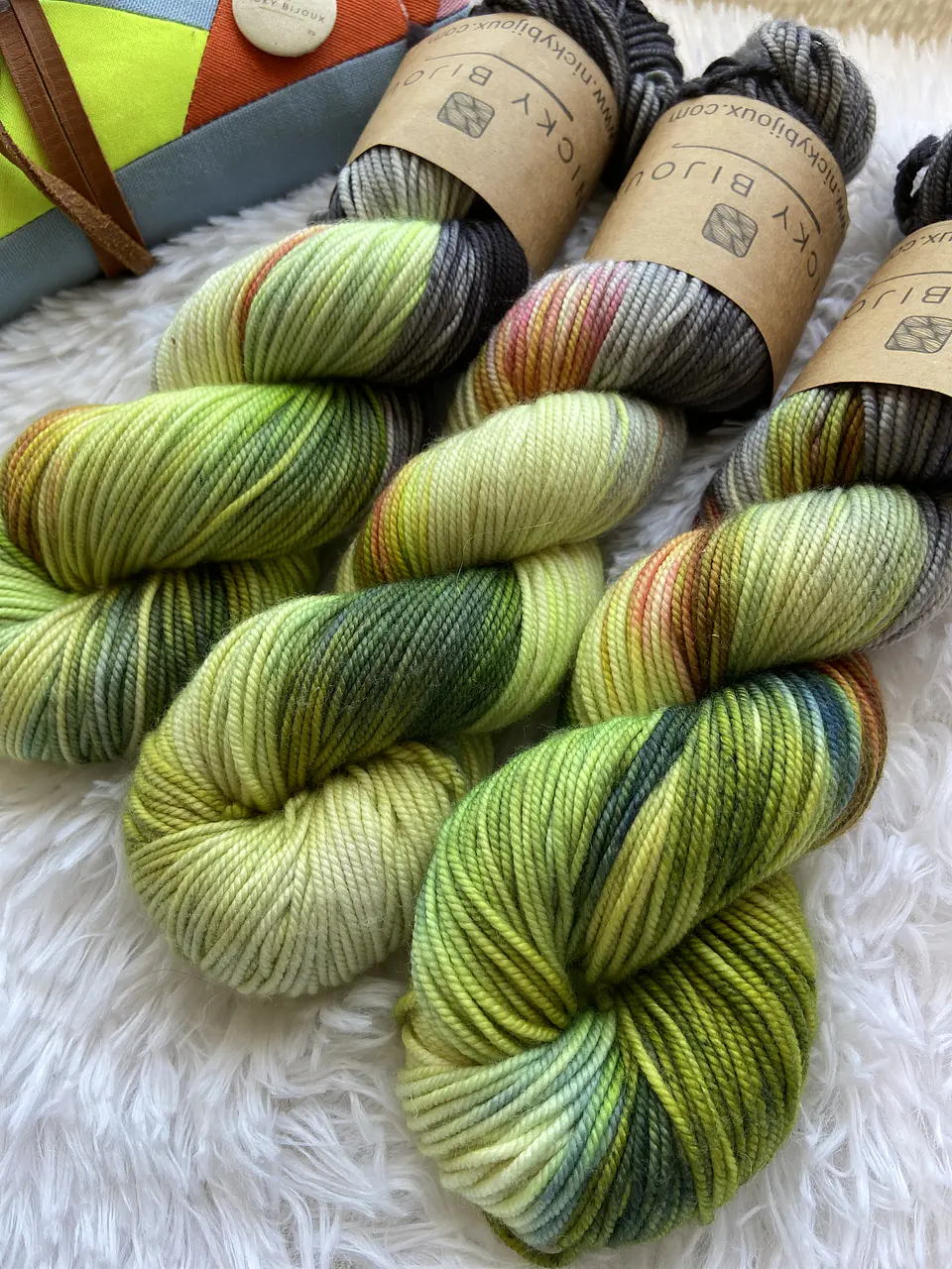 Merino Superwash DK - Ave de Paraíso  4