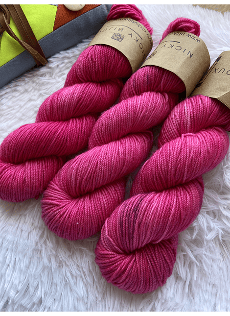 Merino Superwash DK - Barbie Girl