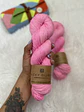 Merino Seda Fingering - Rosa Barbie Flúor  - thumbnail 1