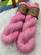 Merino Seda Fingering - Rosa Barbie Flúor  - thumbnail 4