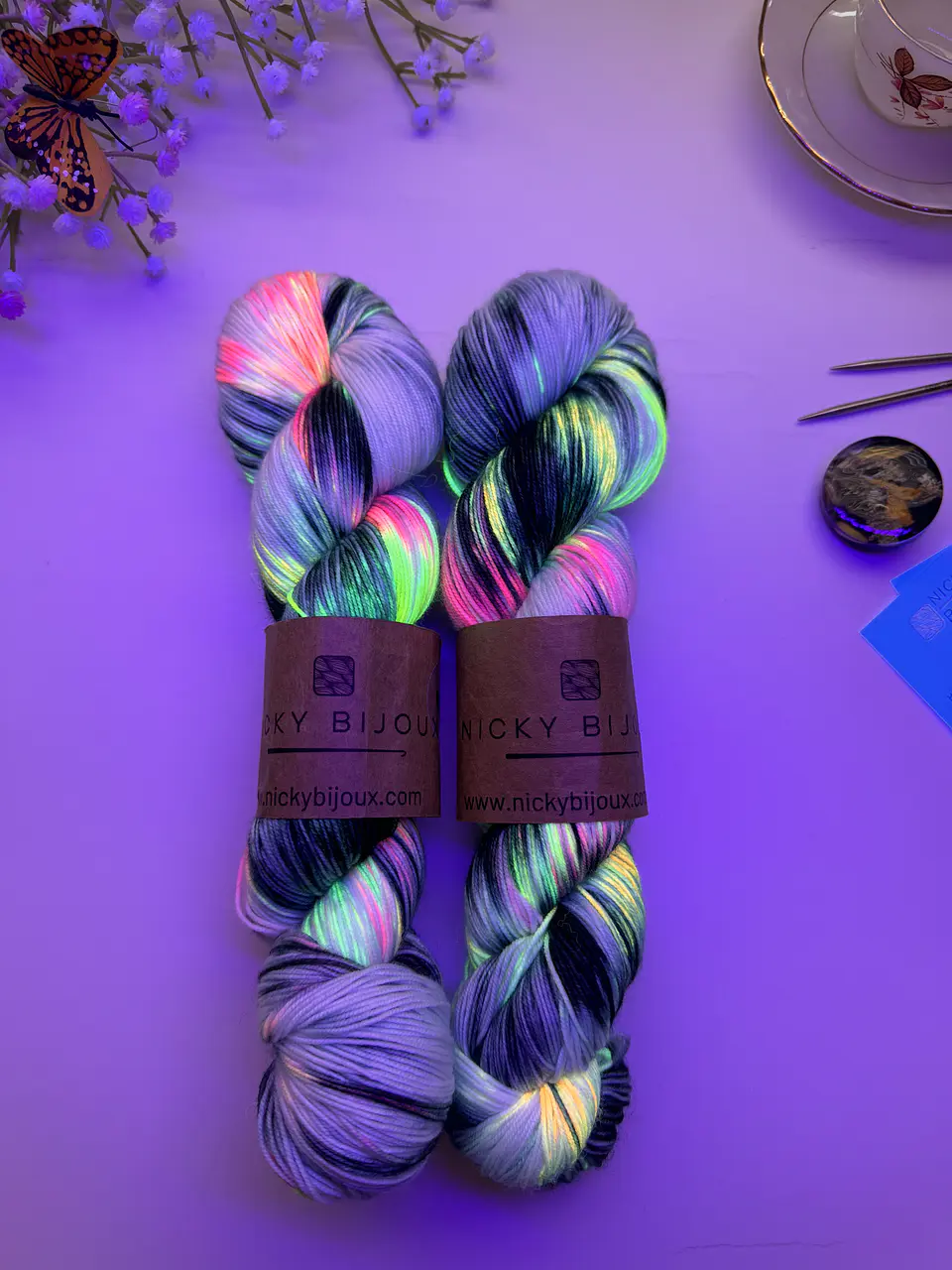 Merino Bijoux Fingering - Throw-Ups Flúor  2