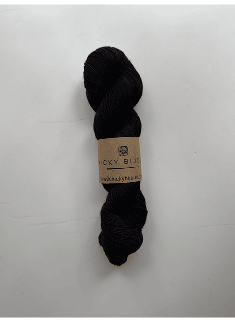 Merino Bijoux Fingering - Black Rocks!