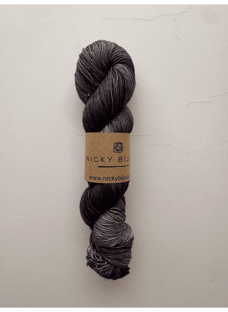 Merino Bijoux Fingering - House Of Dragon 