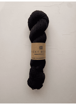 Merino Bijoux Fingering - Black Rocks!