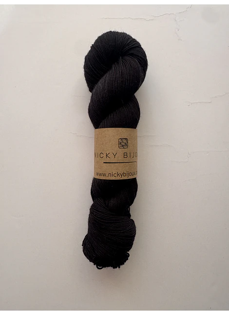 Merino Bijoux Fingering - Black Rocks!