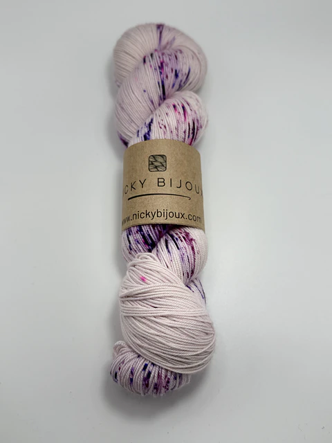 Merino Bijoux Fingering - color: Luna Violeta