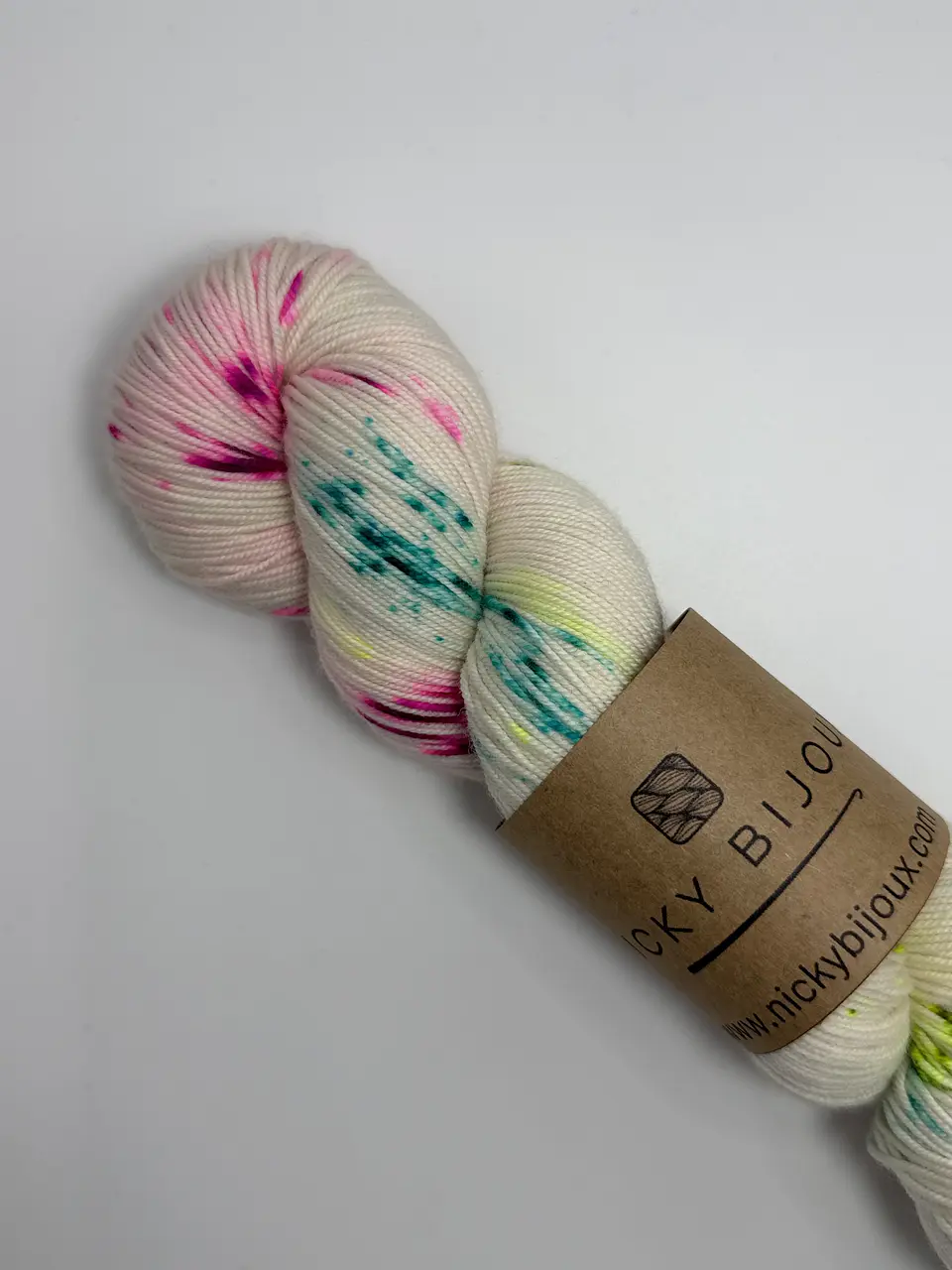 Merino Bijoux Fingering - color: Jardín Encendido (Fluorescente) 2