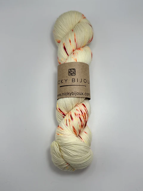Merino Bijoux Fingering - color: Última Luz
