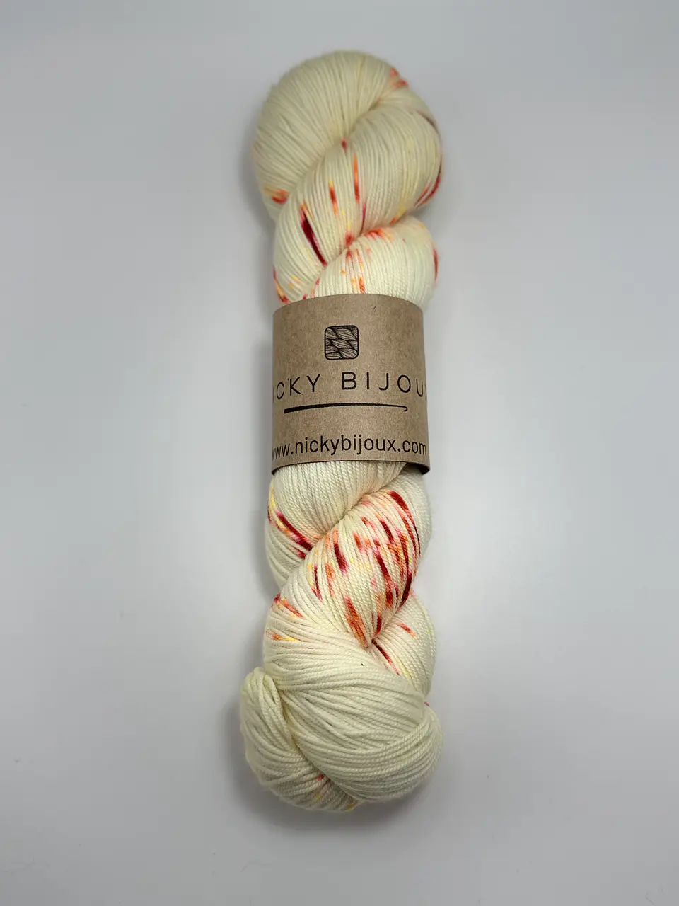 Merino Bijoux Fingering - color: Última Luz (Fluorescente) 1