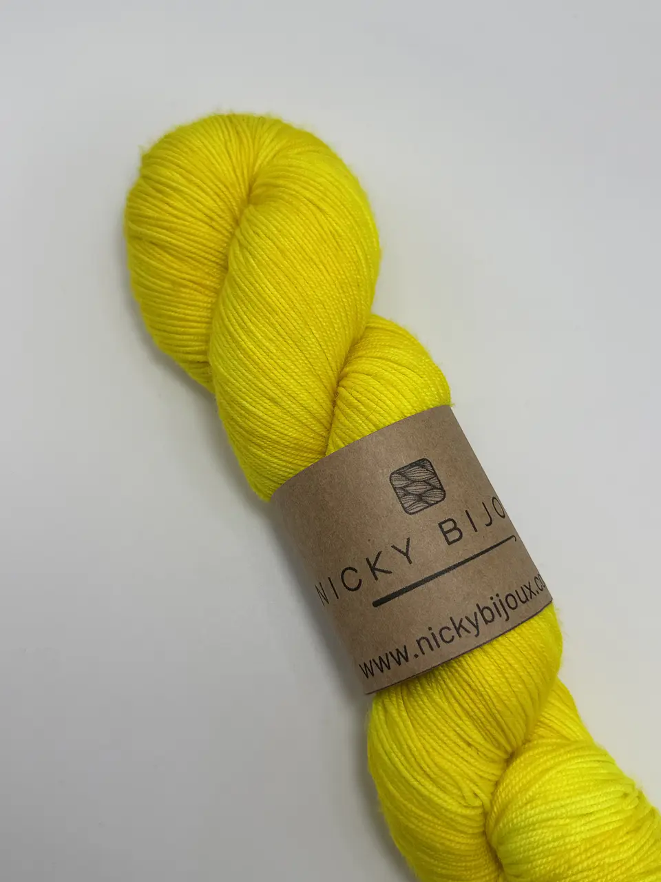Merino Bijoux Fingering - Luminosa (Fluorescente) 2