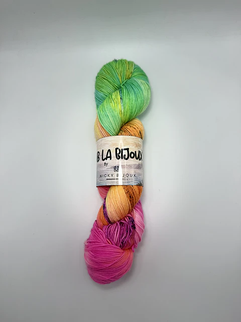 Merino Bijoux Fingering - color: Río de Janeiro 🇧🇷