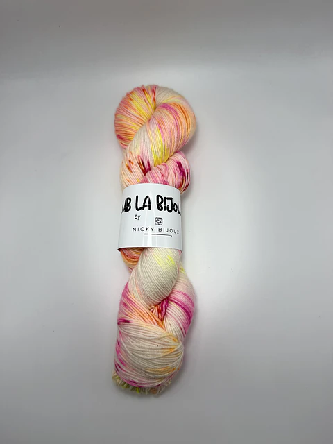 Merino Bijoux Fingering - color: Sunshine ☀️