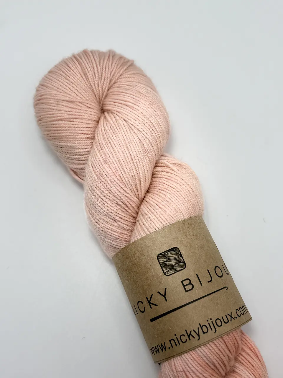 Merino Bijoux Fingering - Ecos De Agua - Pasteles irrepetibles 1 2