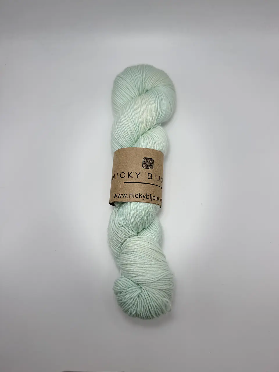 Merino Bijoux Fingering - Ecos del Agua - Pasteles Irrepetibles 4 1