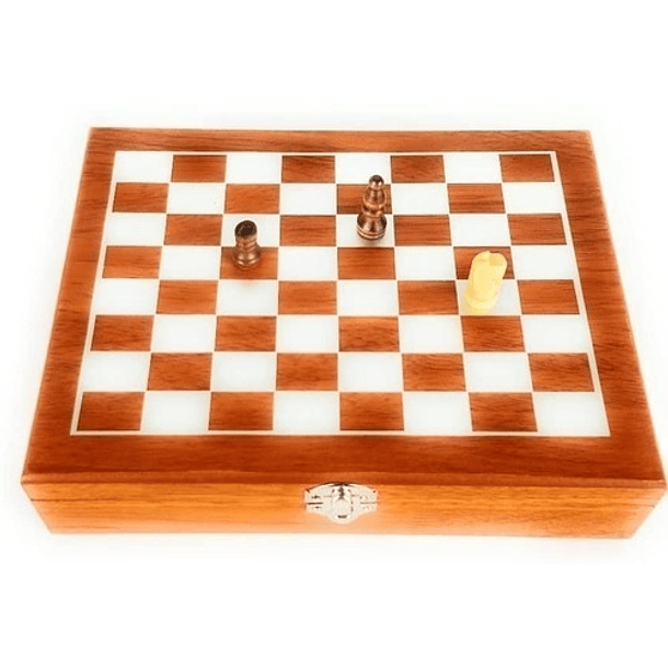 Juego Ajedrez Set Petaca 8oz Con Shot Madera 2