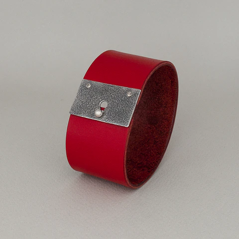 Brazalete Cuero Rojo