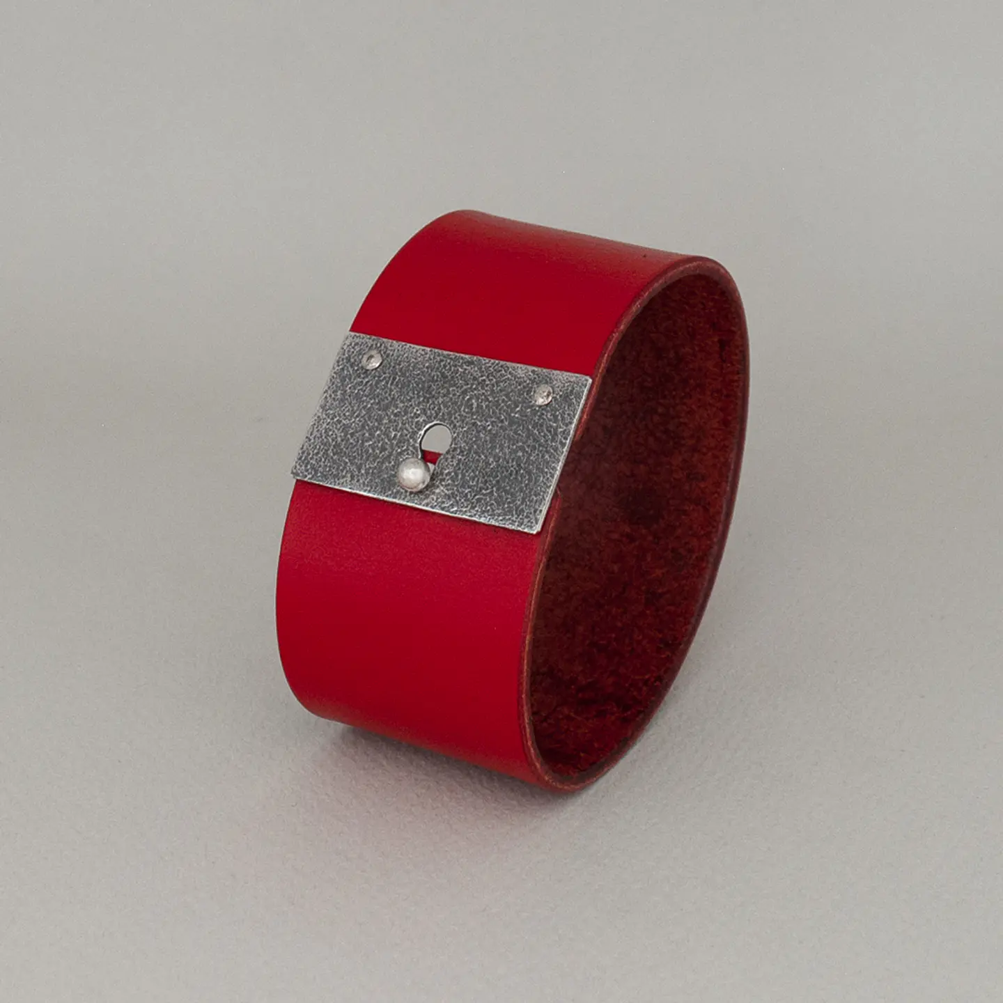Brazalete Cuero Rojo 1