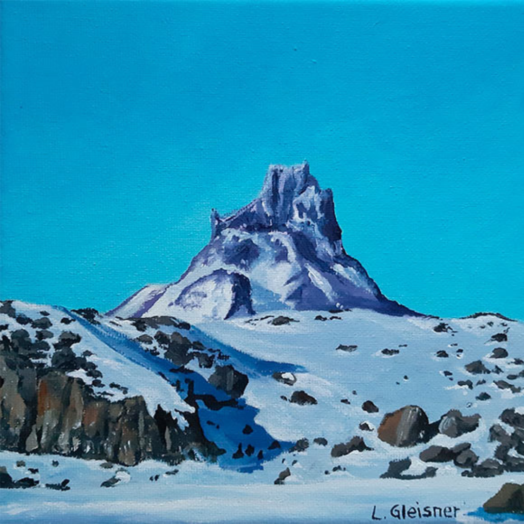 Campanario nevado
