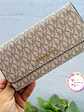 Michael Kors - Billetera Jet Set Large Logo Trifold Vanilla - Miniatura 1