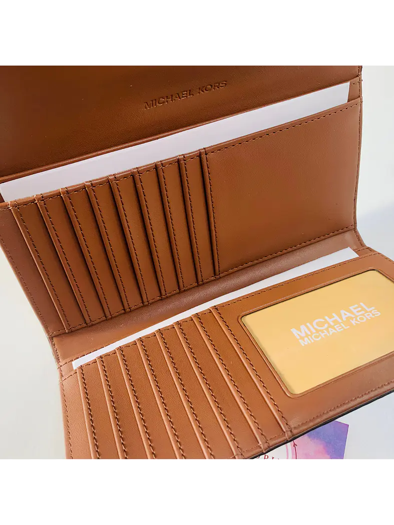 Michael Kors - Billetera Jet Set Large Logo Trifold Vanilla 3