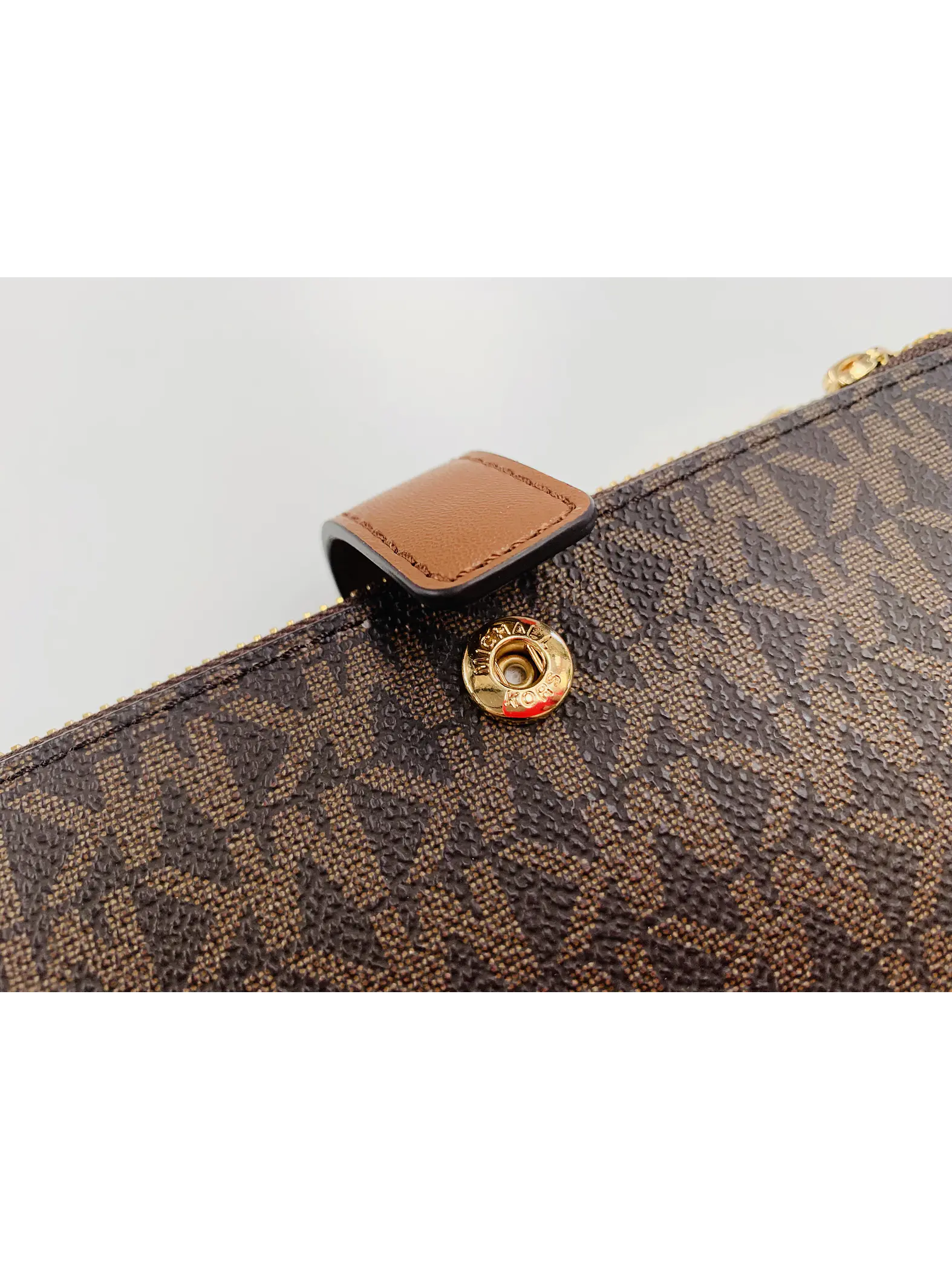 Michael Kors - Billetera Jet Set Travel para Smartphone (Brown) 2