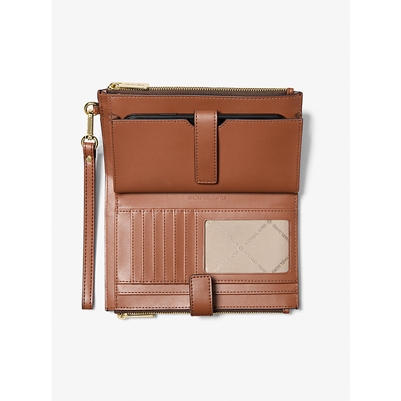 Michael Kors - Billetera Jet Set Travel para Smartphone (Brown) 6