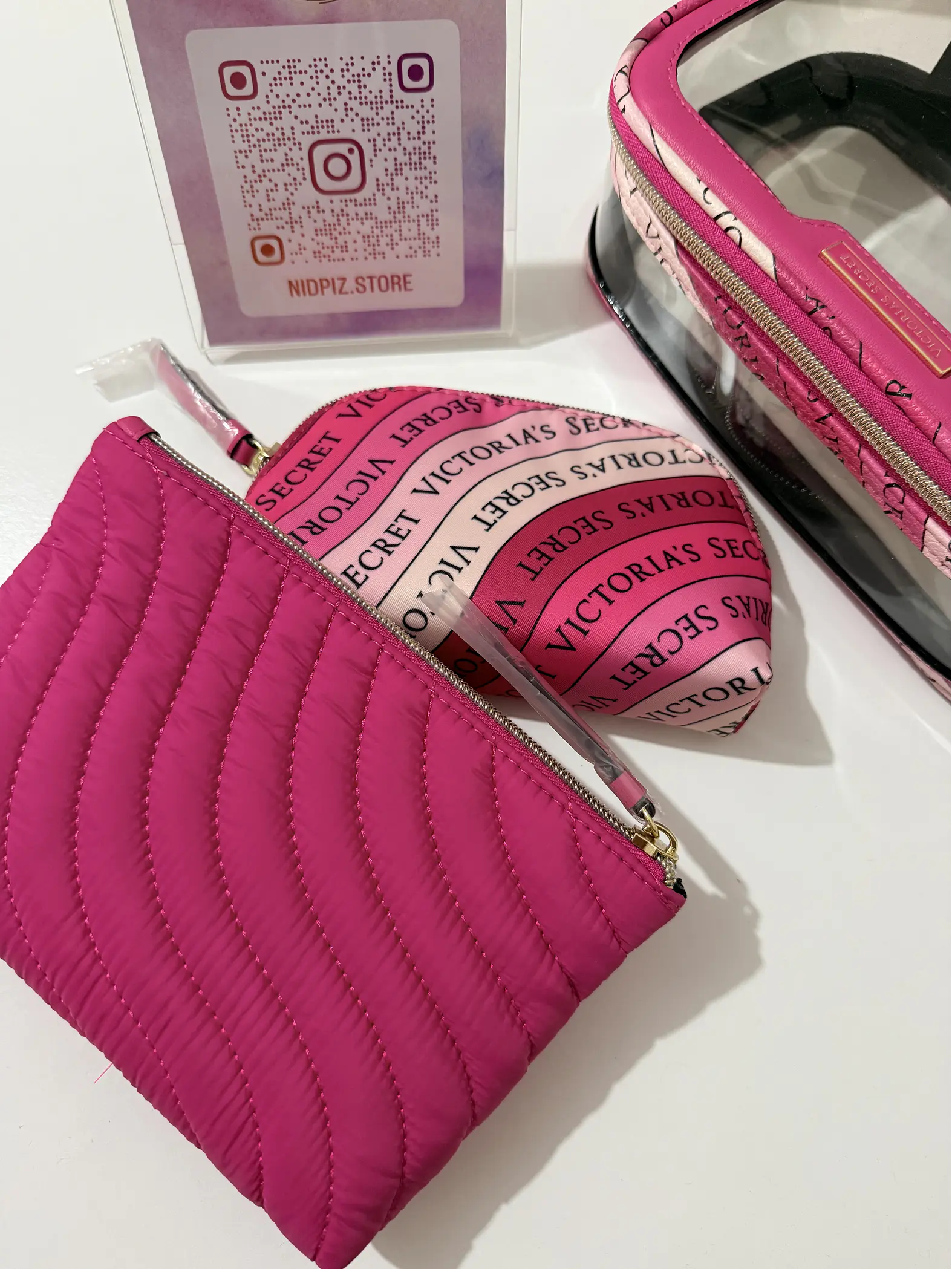 Victoria's Secret - Set 3 Cosmetiqueros Pink 4
