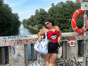 Kinky´s Heart rojo - Pre Order