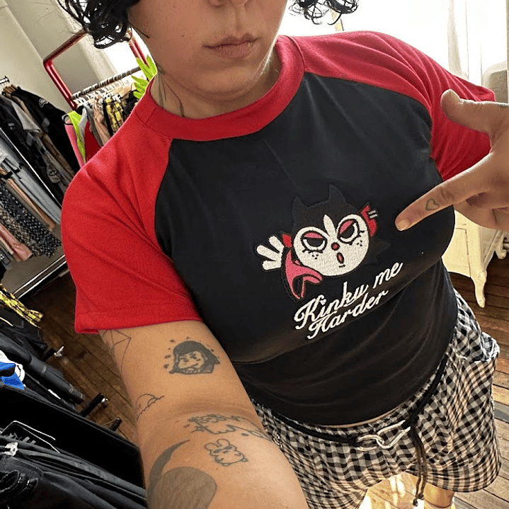 Woopsie Negro y Rojo 3