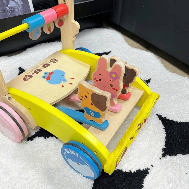 Andador plegable de madera con sonidos para bebé 