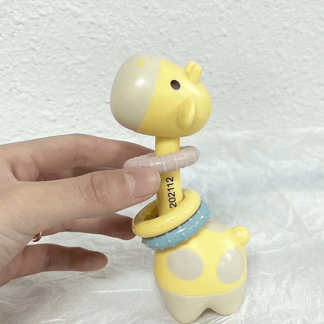 juguete mordedor con sonajero para bebé