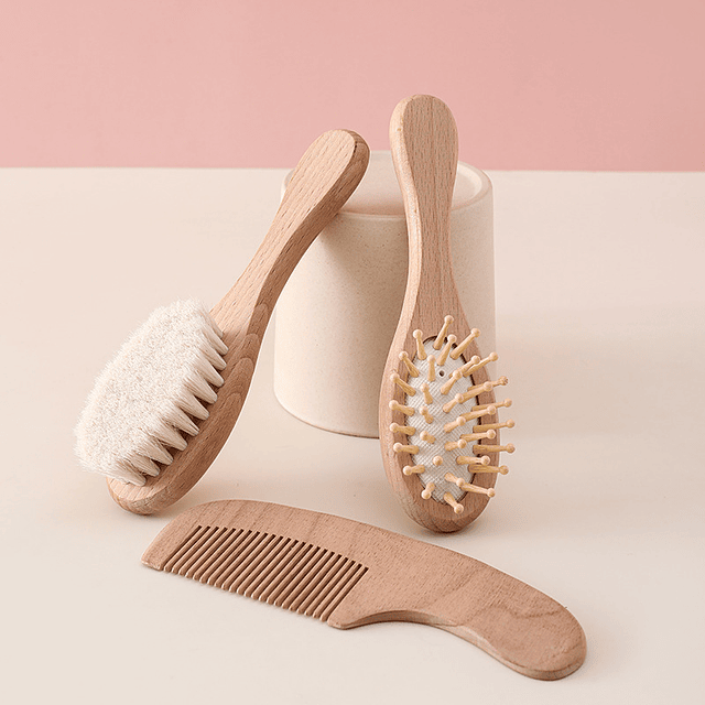 Set Cepillos y peineta 