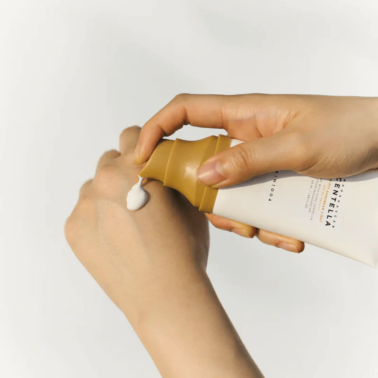 Protector Solar Madagascar Centella Air Fit Suncream Light 2