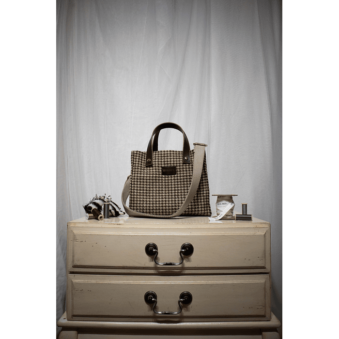 Timeless Tote >> 6 1