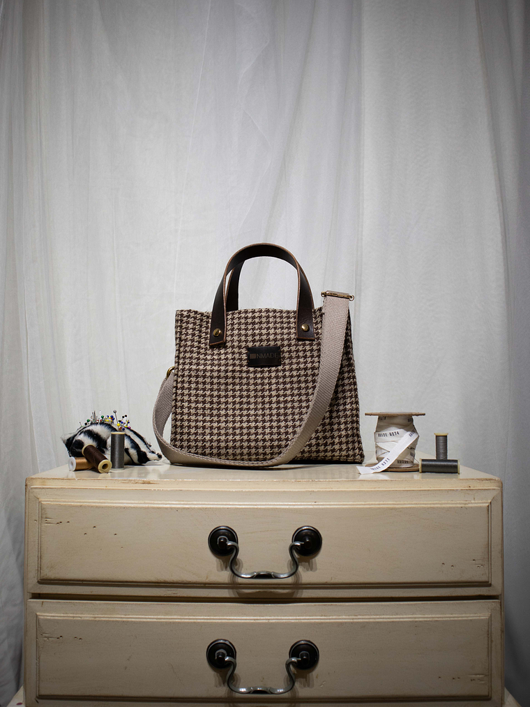 Timeless Tote >> 6 1