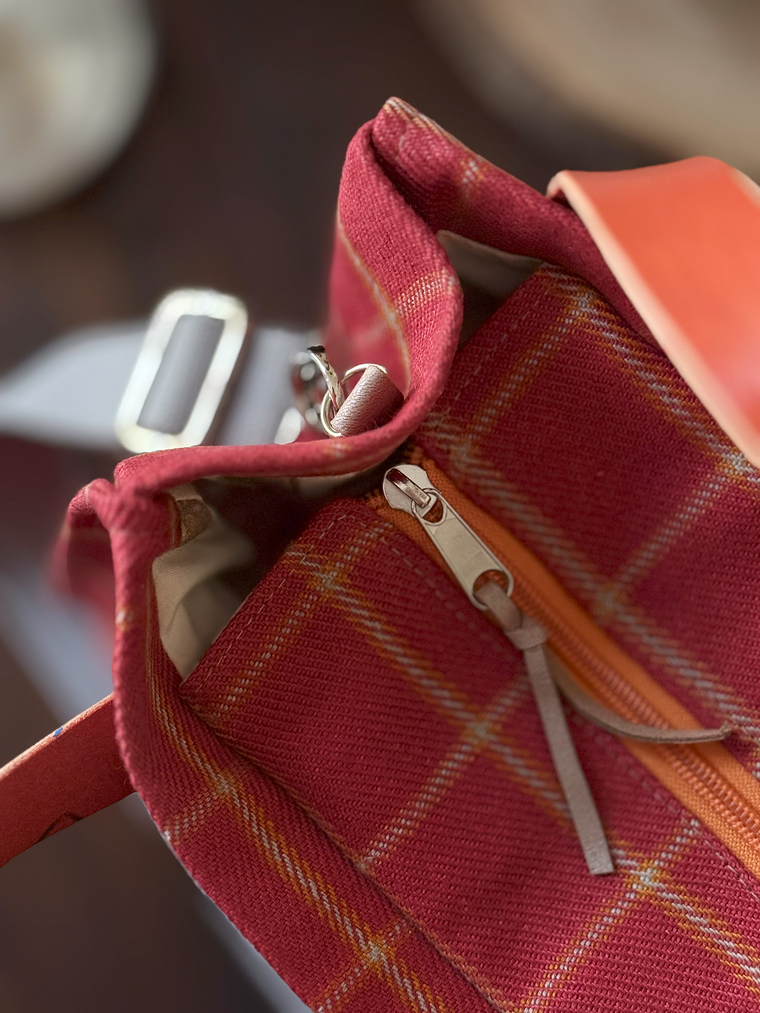 Timeless Tote >> 9 6