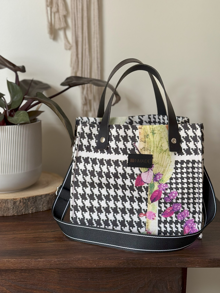 Timeless Tote >> 17 1