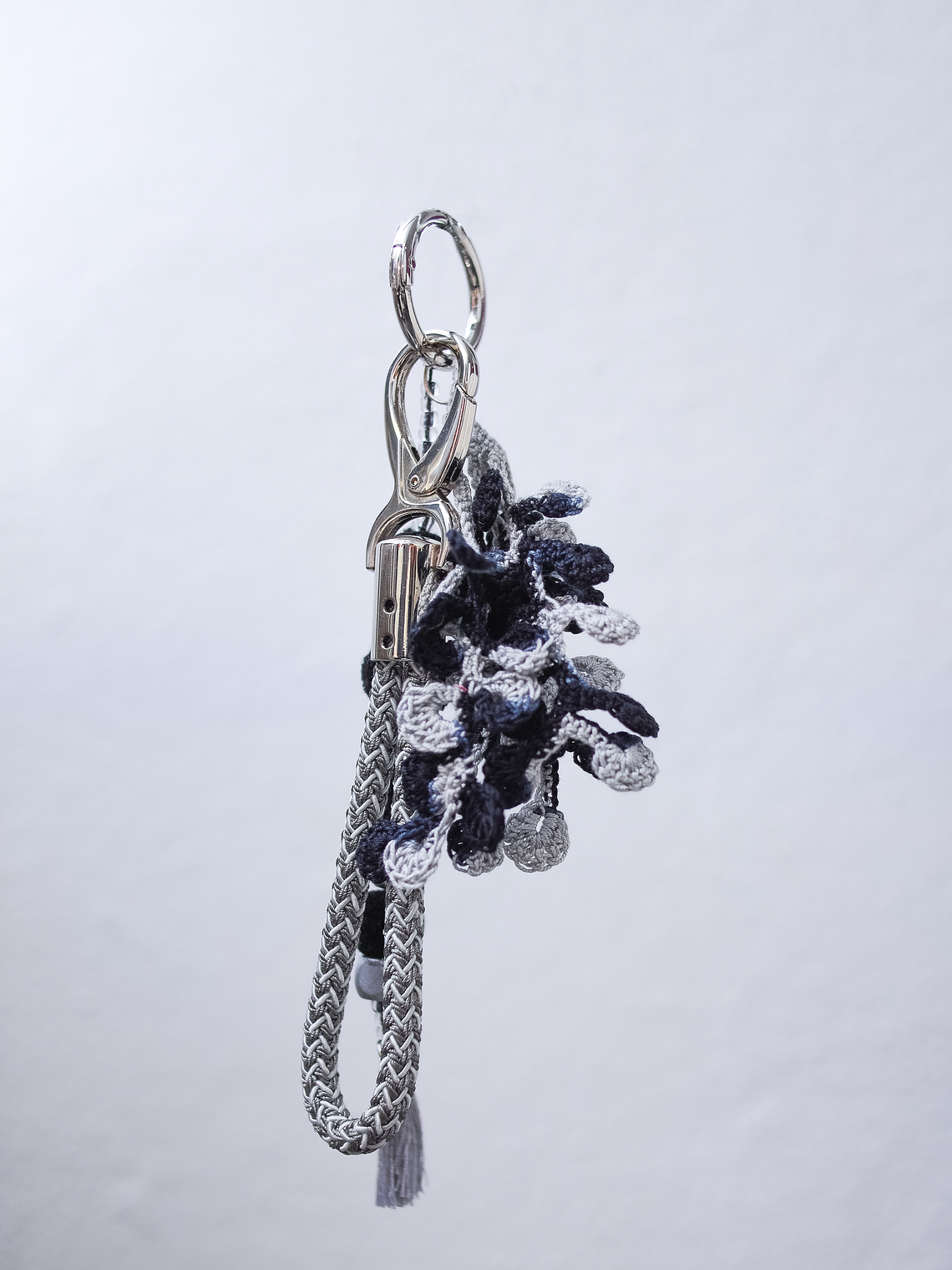 Bag Charm Grey & Black 2