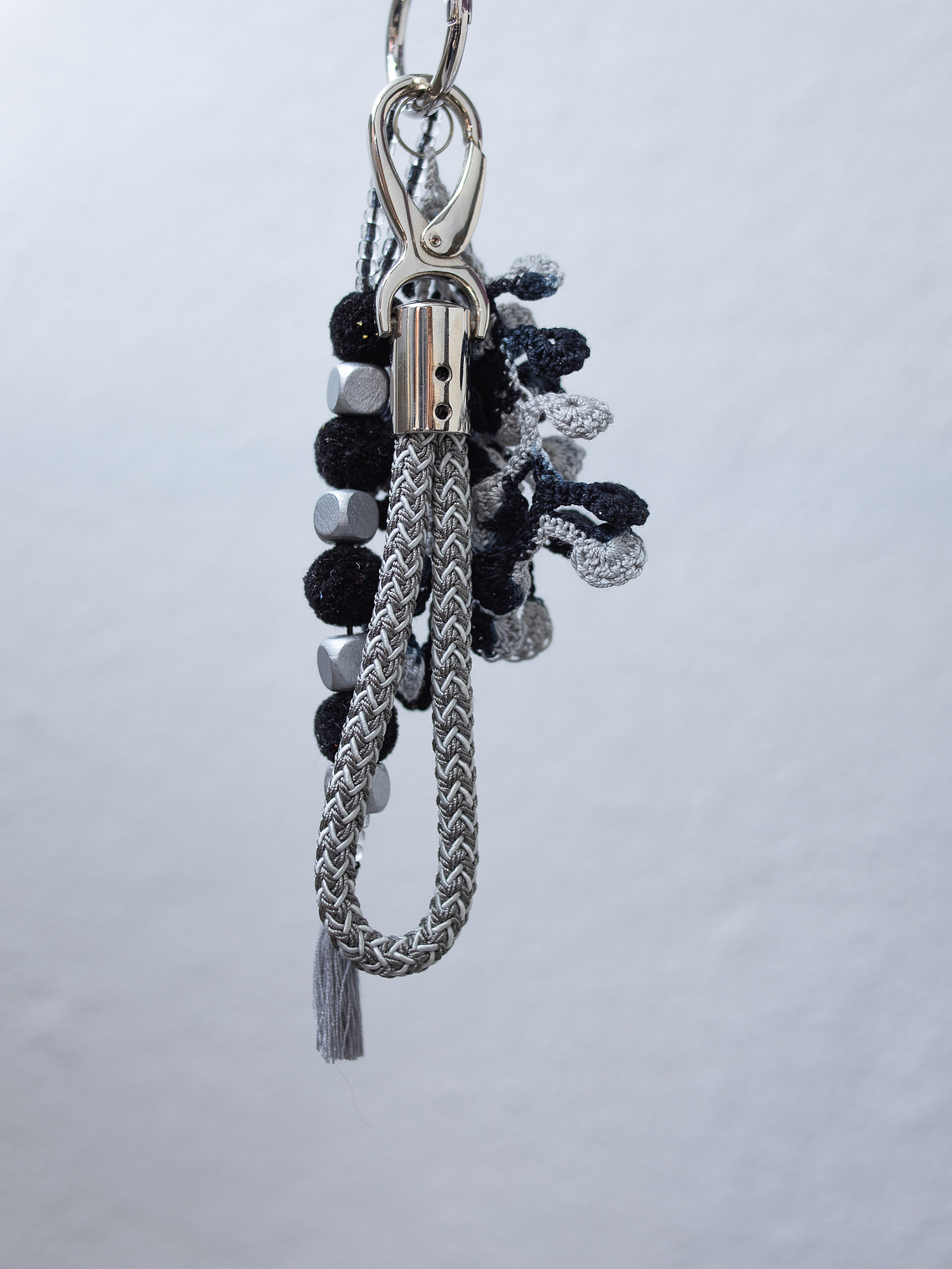 Bag Charm Grey & Black 1