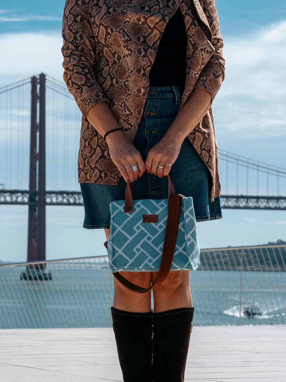 Timeless Tote >> 18 1