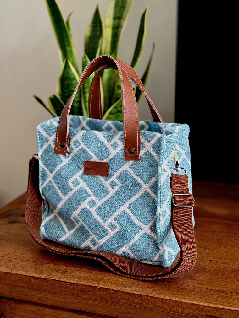 Timeless Tote >> 18 2
