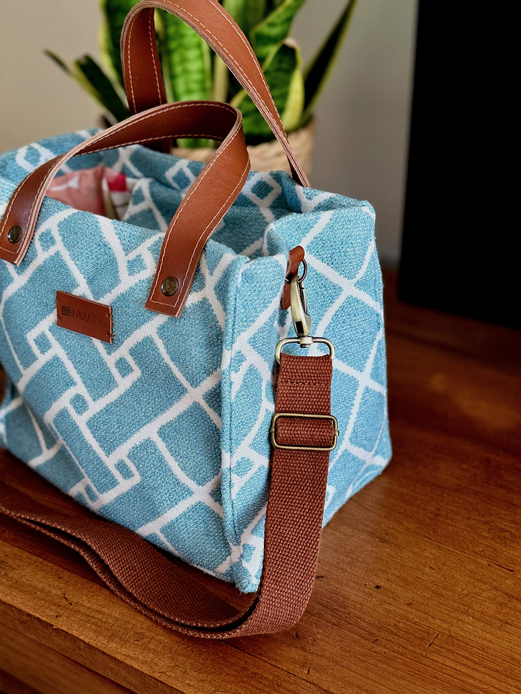 Timeless Tote >> 18 4