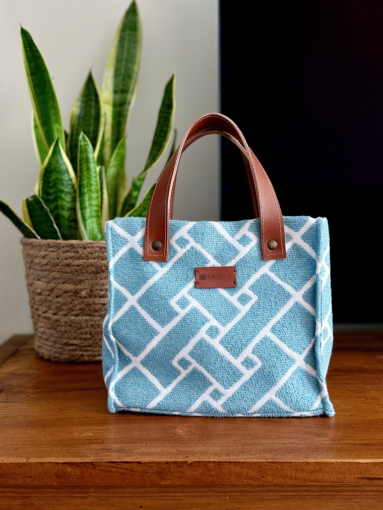 Timeless Tote >> 18 3