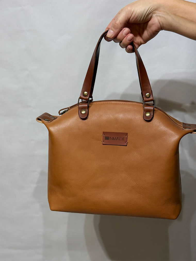 City Bag Small Leather Camel 1