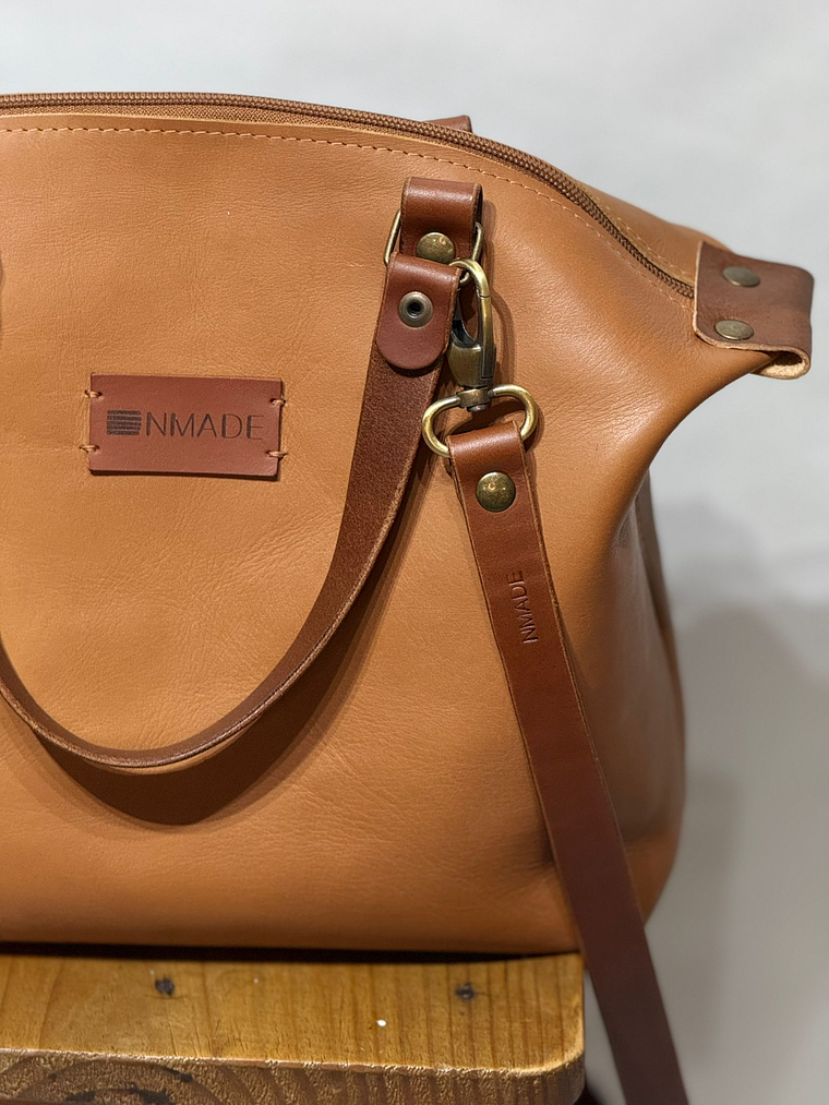 City Bag Small Leather Camel 3