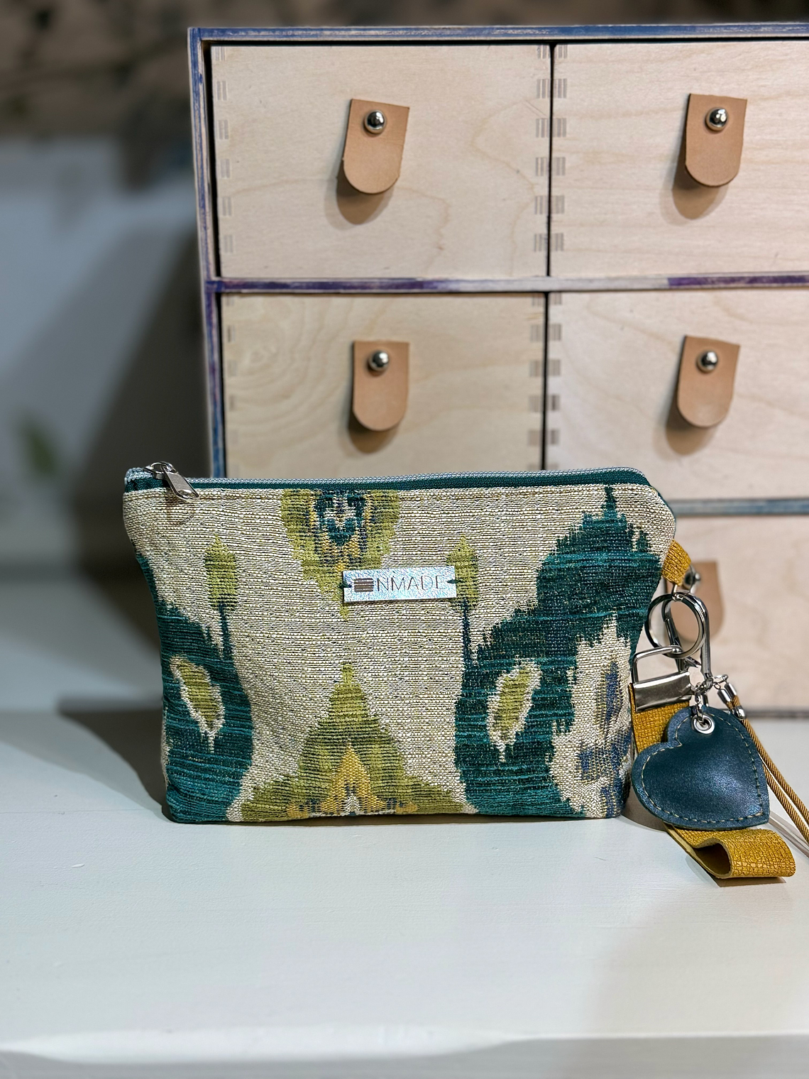 NPOOUCH + | UnPouch + 1