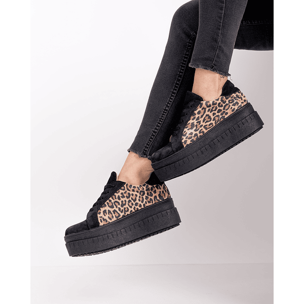 Zapatilla leopardo negra 