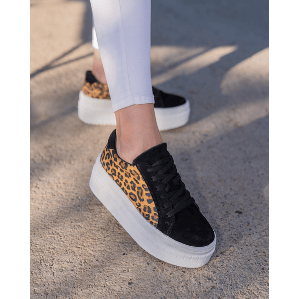 Zapatilla leopardo alta 