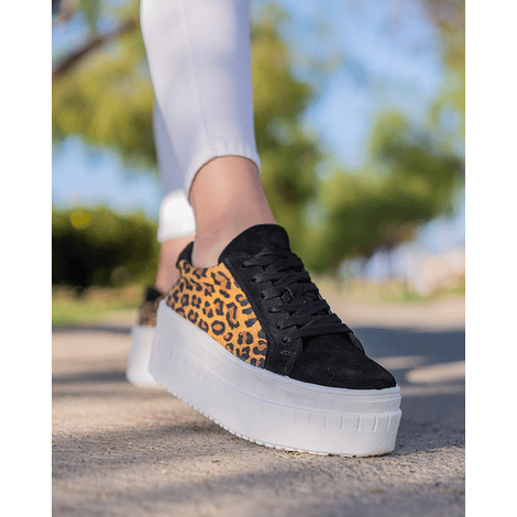 Zapatilla leopardo alta 